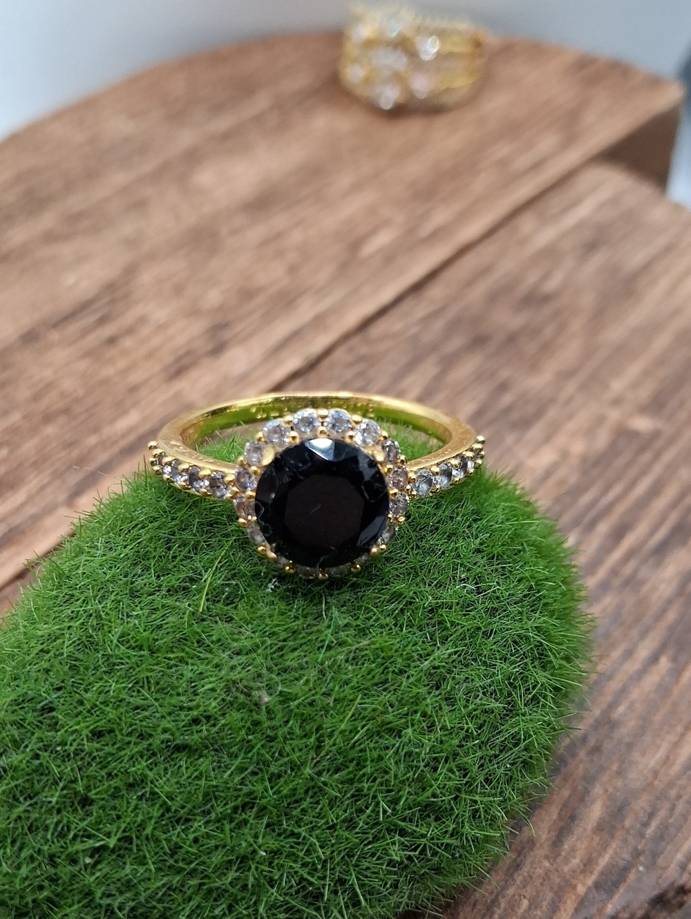 Ring with Black Center Stone and Halo Accent Size 11.5 R829